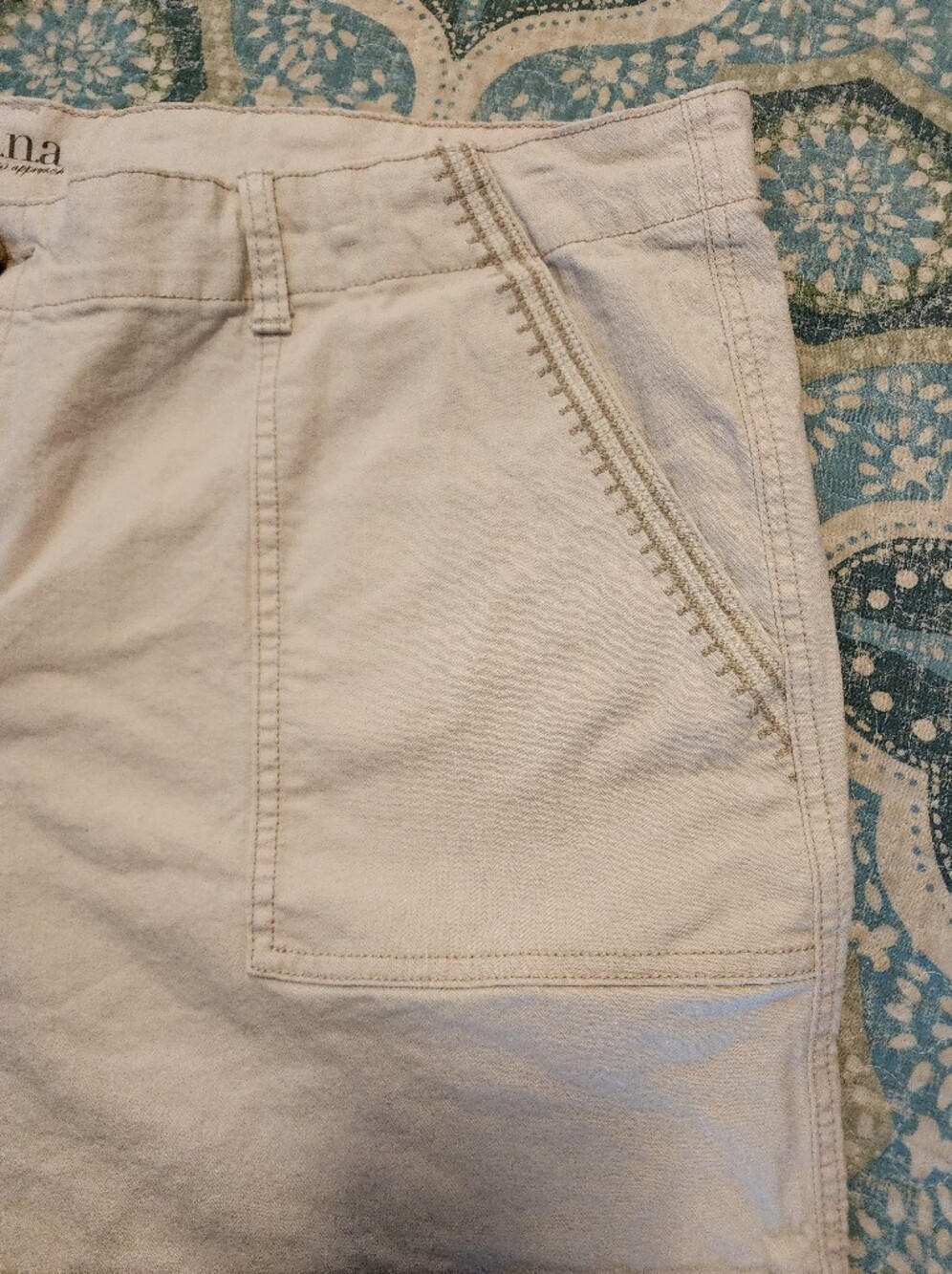 a.n.a Canvas Embroidered Pocket High-rise Shorts in Light Beige